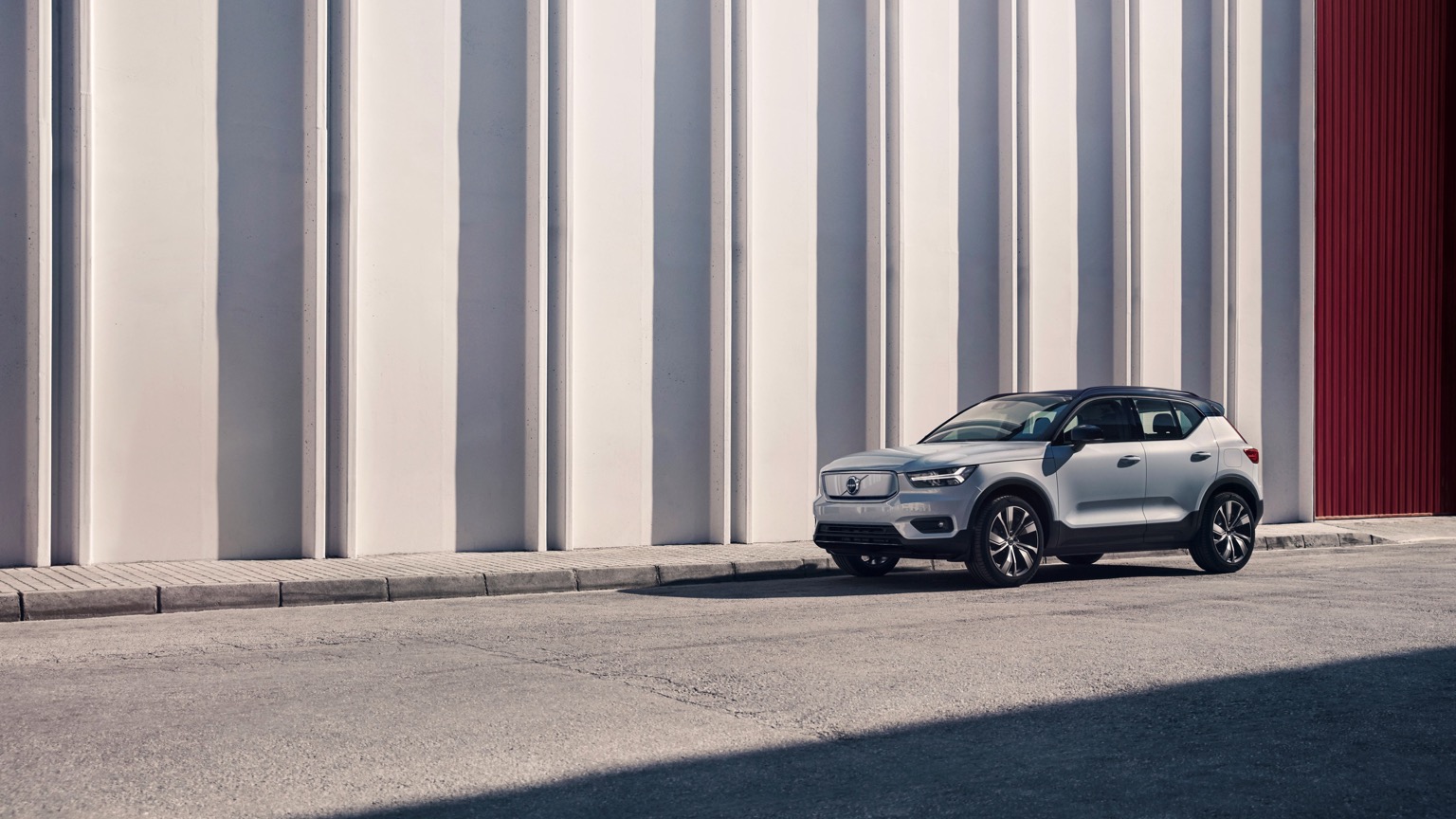 Volvo_XC40_Recharge-10