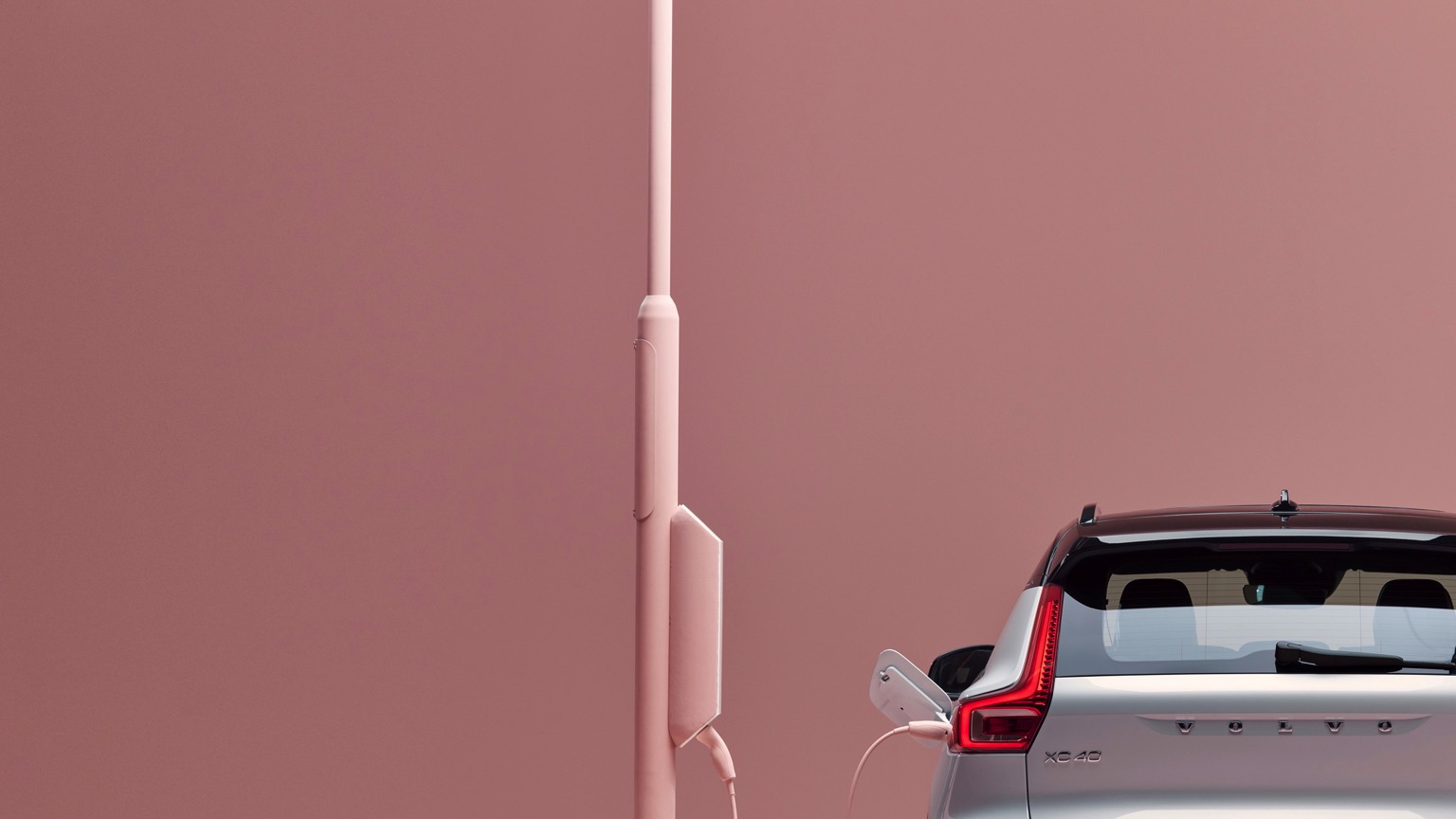 Volvo_XC40_Recharge-12