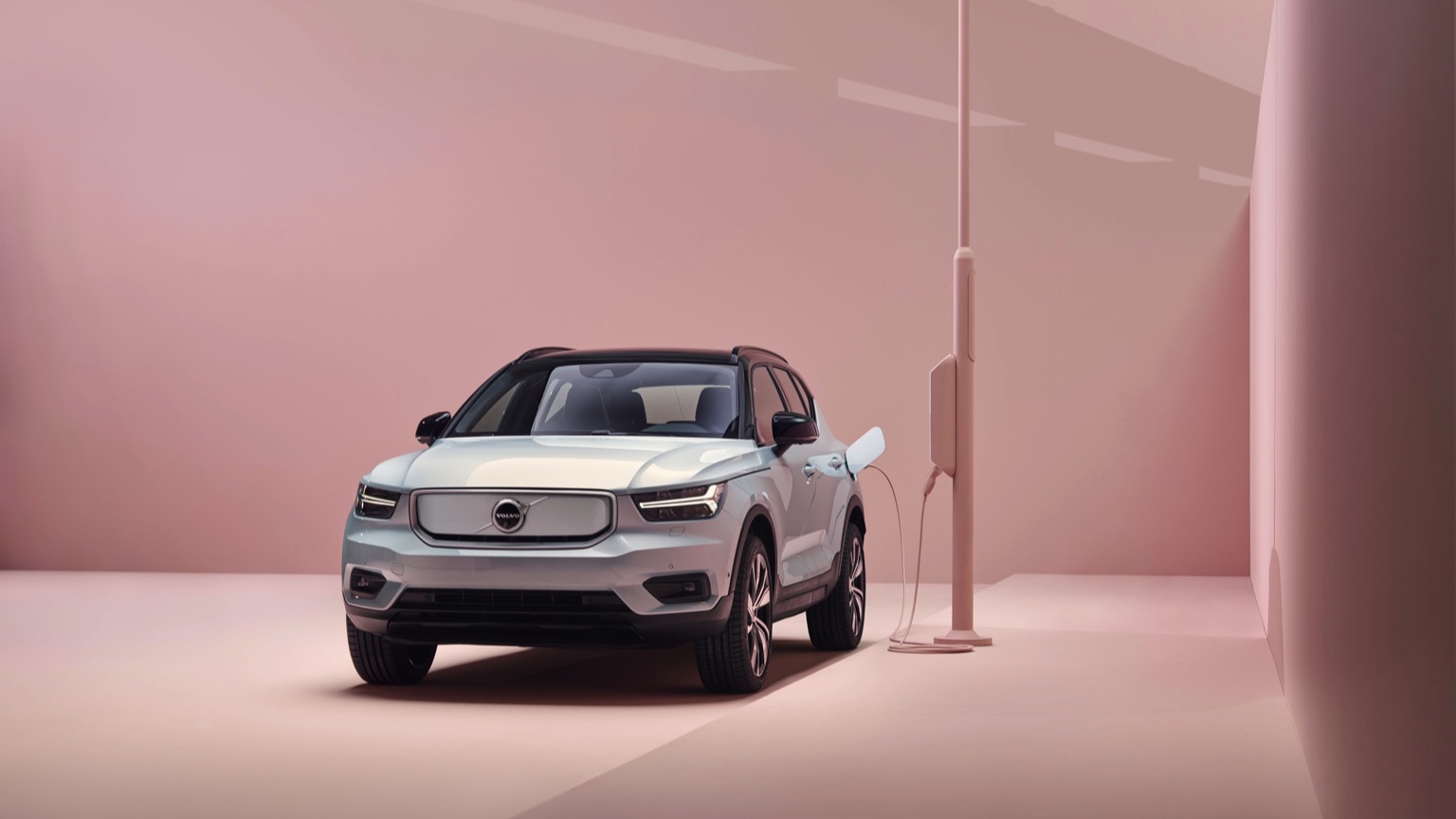 Volvo_XC40_Recharge-15