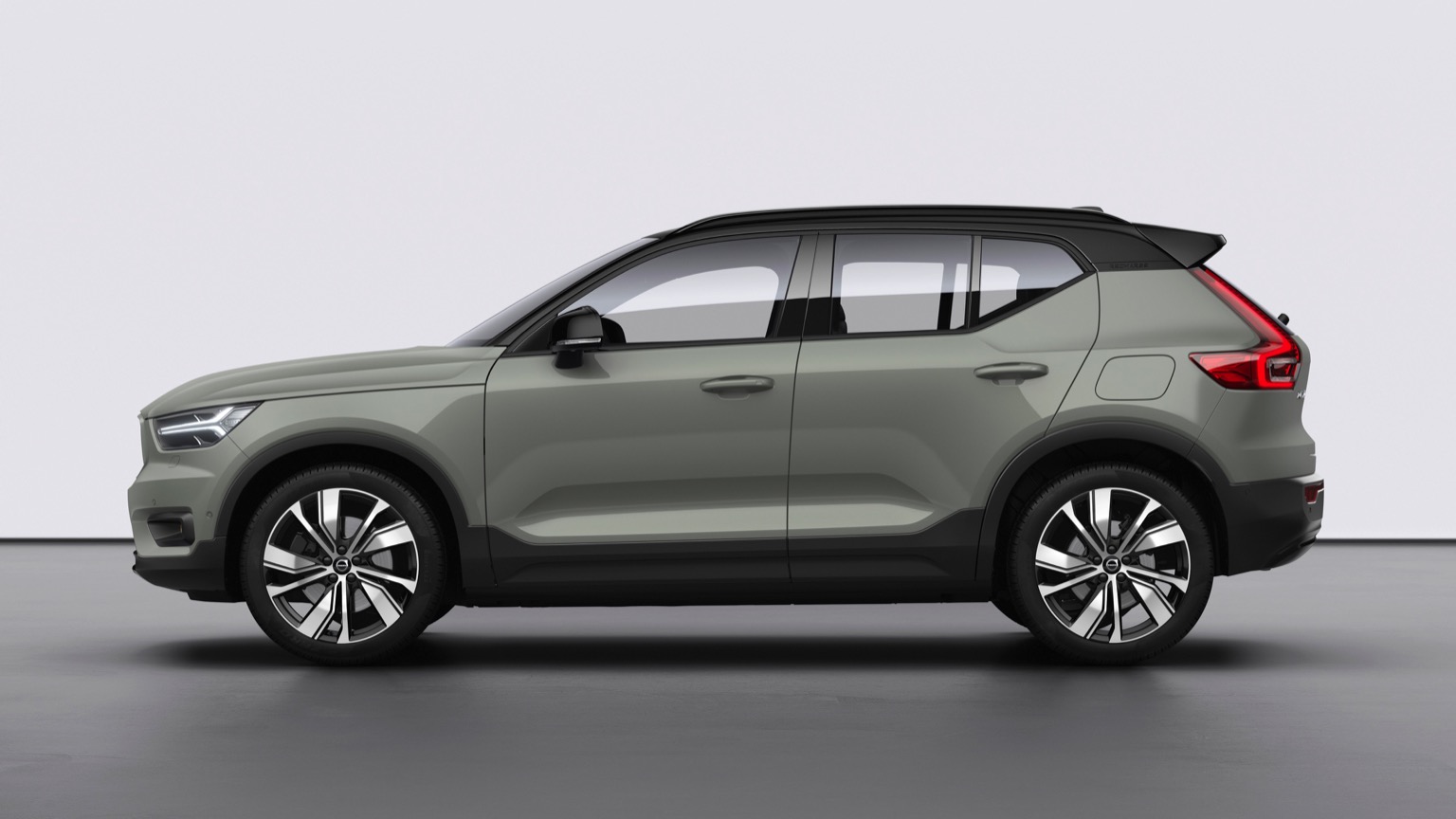 Volvo_XC40_Recharge-19
