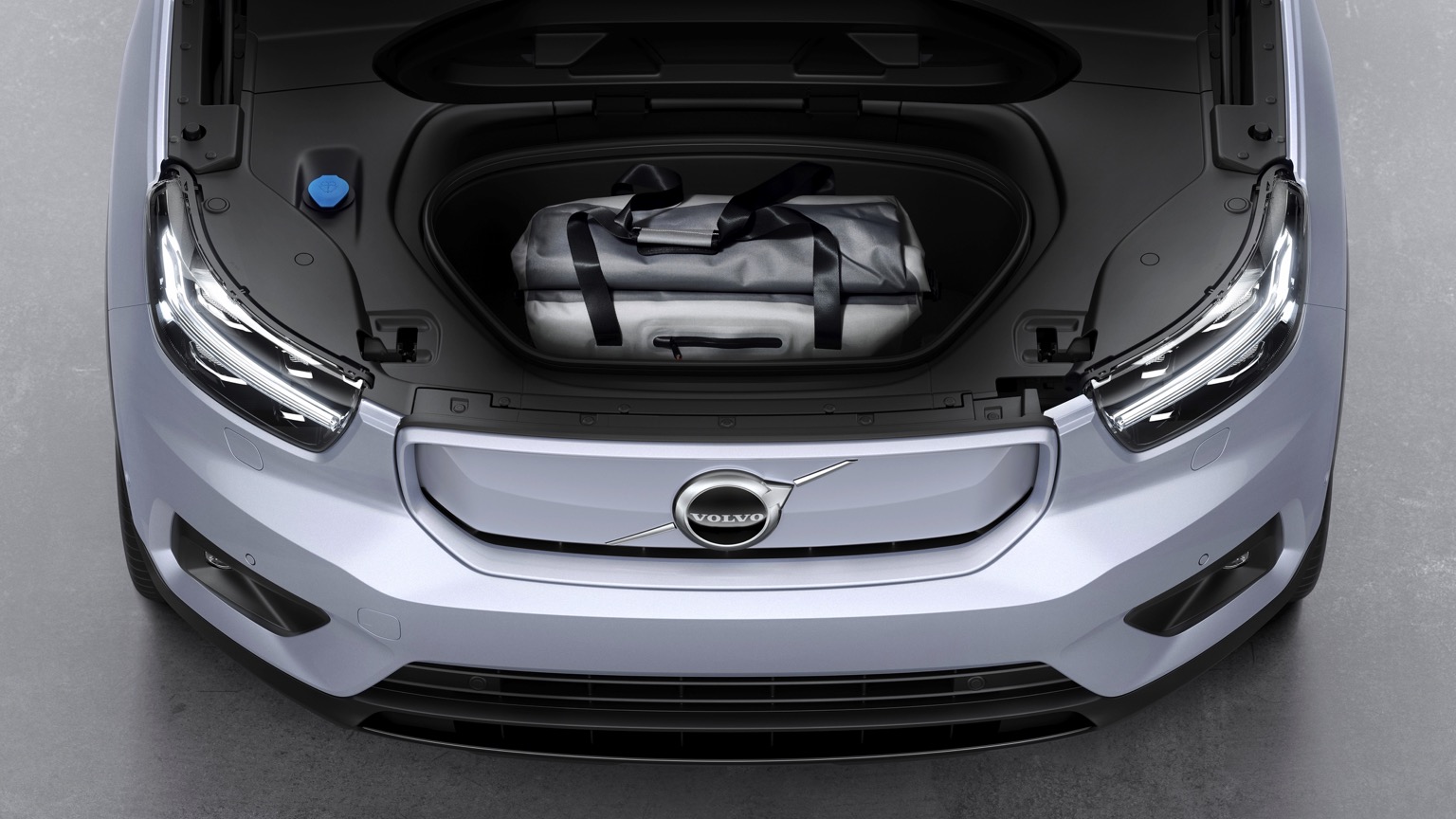 Volvo_XC40_Recharge-24