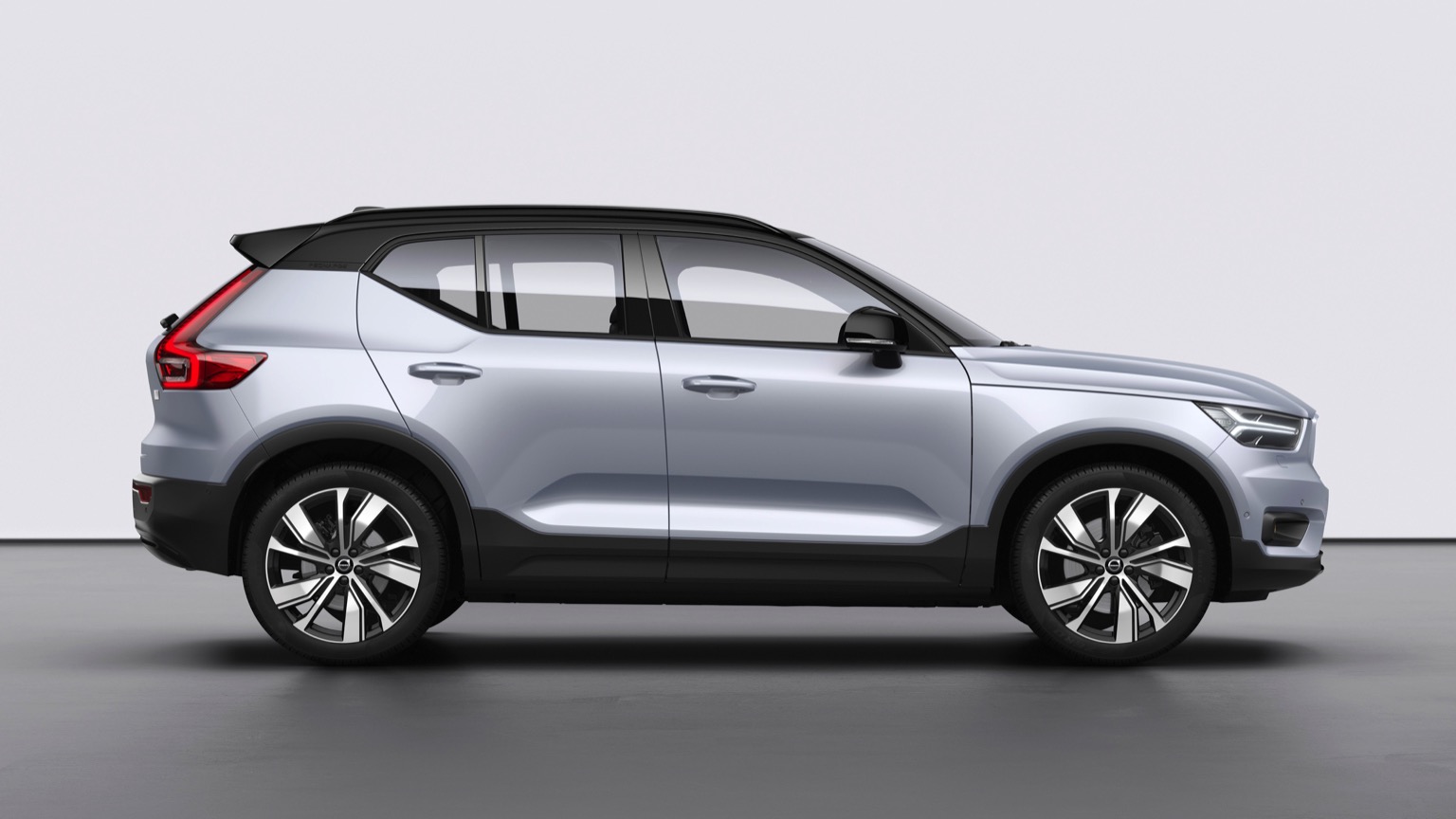 Volvo_XC40_Recharge-6