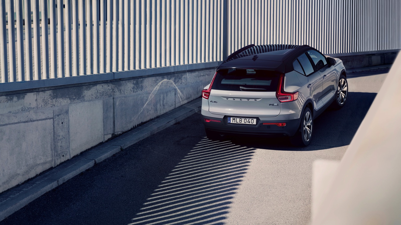 Volvo_XC40_Recharge-8