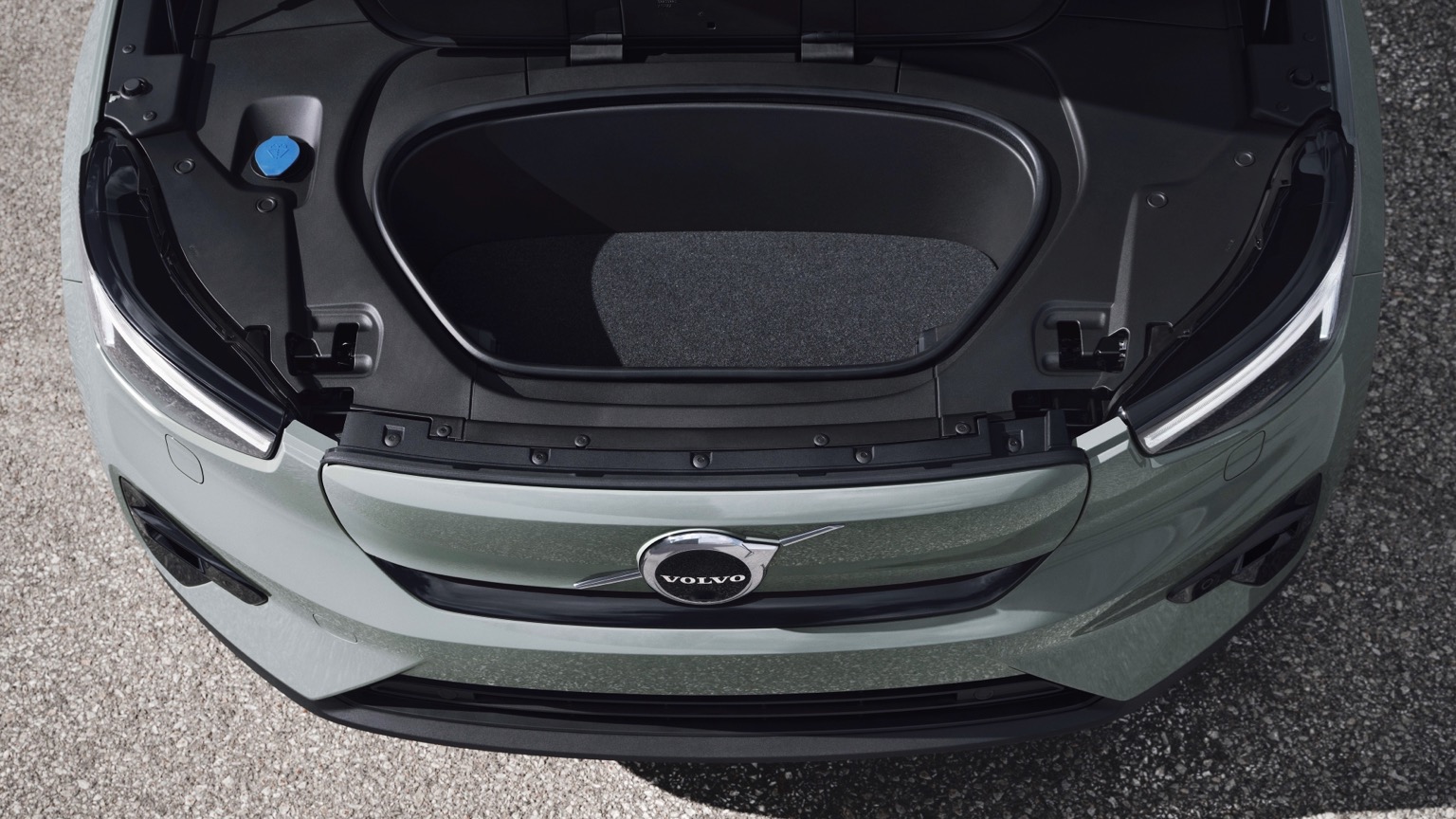 Volvo_XC40_Recharge_2023-18