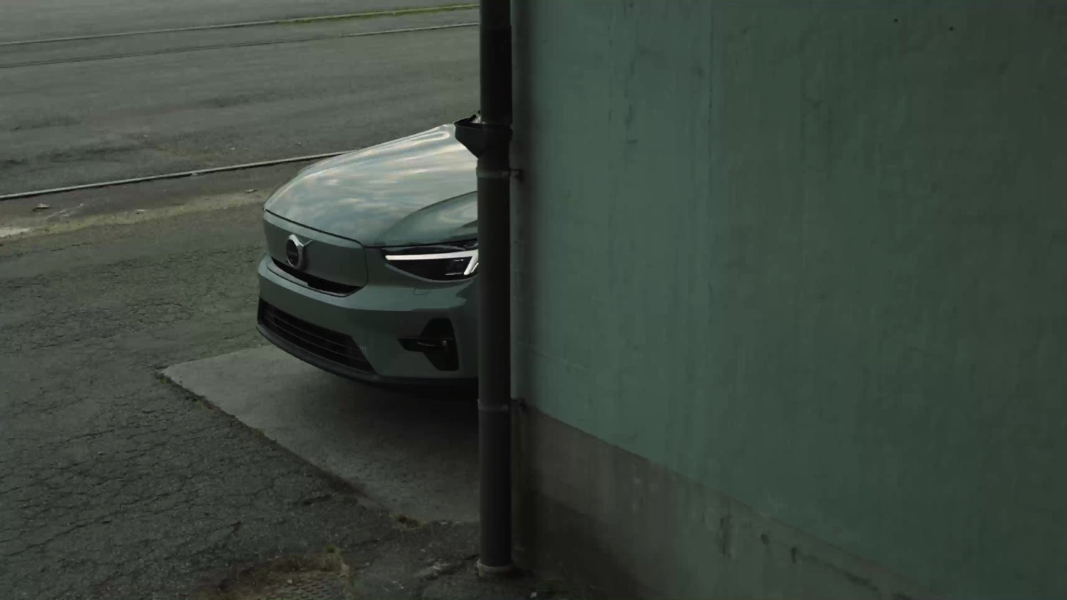 Volvo_XC40_Recharge_2023-19