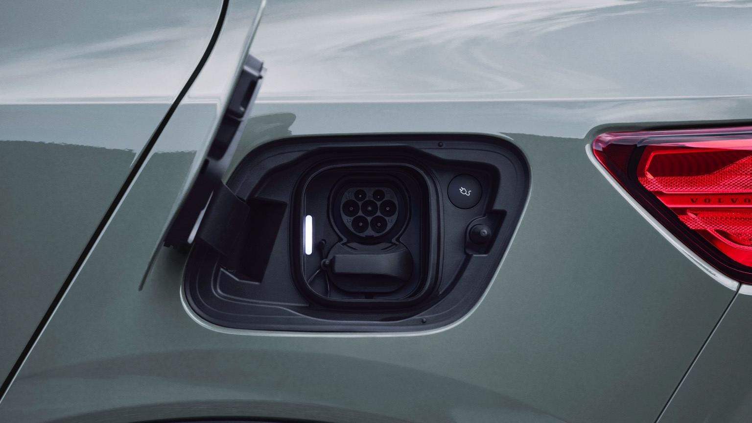Volvo_XC40_Recharge_2023-20