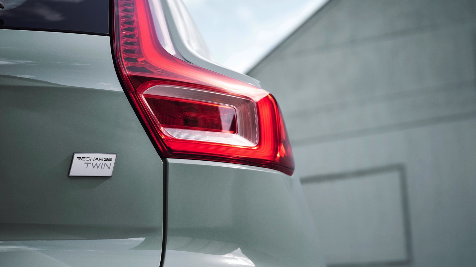 Volvo_XC40_Recharge_2023-23