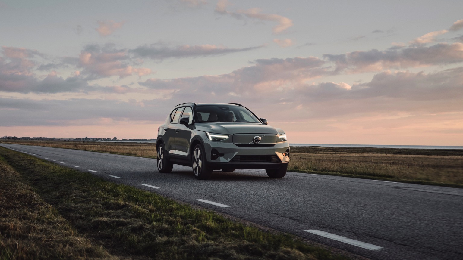 Volvo_XC40_Recharge_2023-7